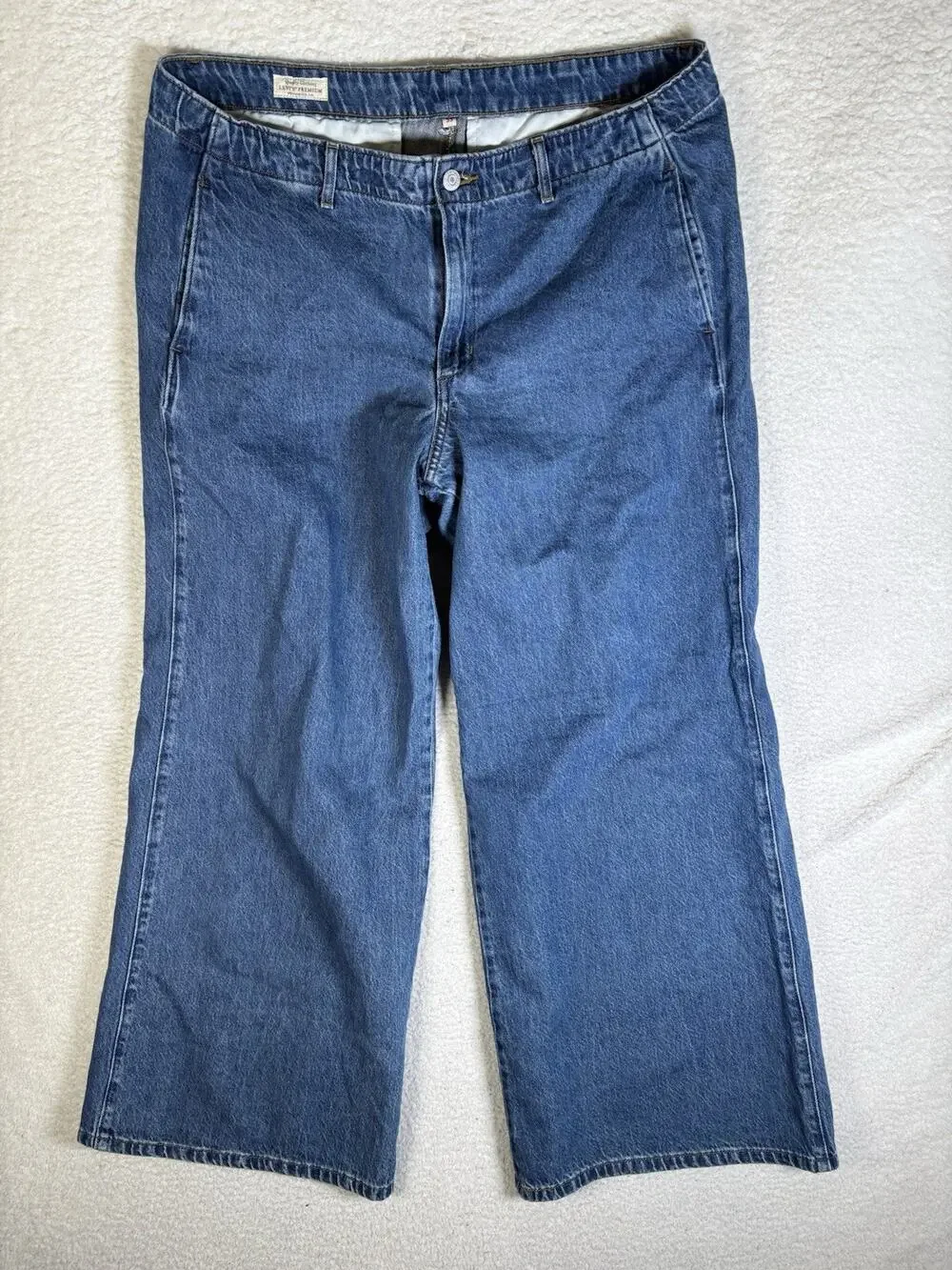 Levis Baggy Jeans Womens 38x31 Blue Premium Mile High Cropped Wide Leg Denim